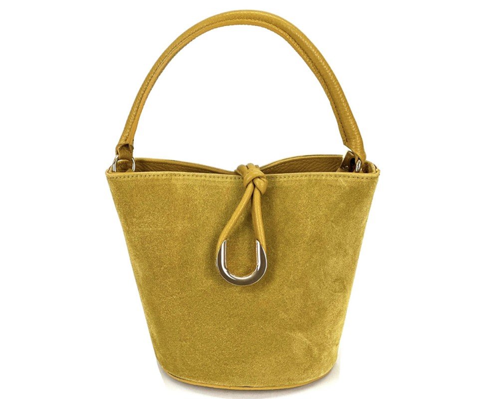 F697 · Yellow