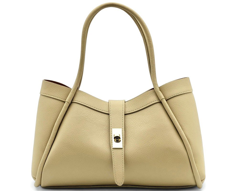 F709 · Camel