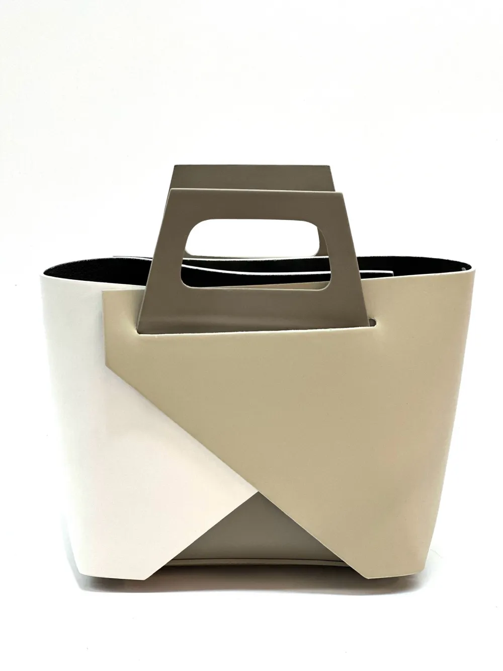 H567 · Beige / White / Taupe