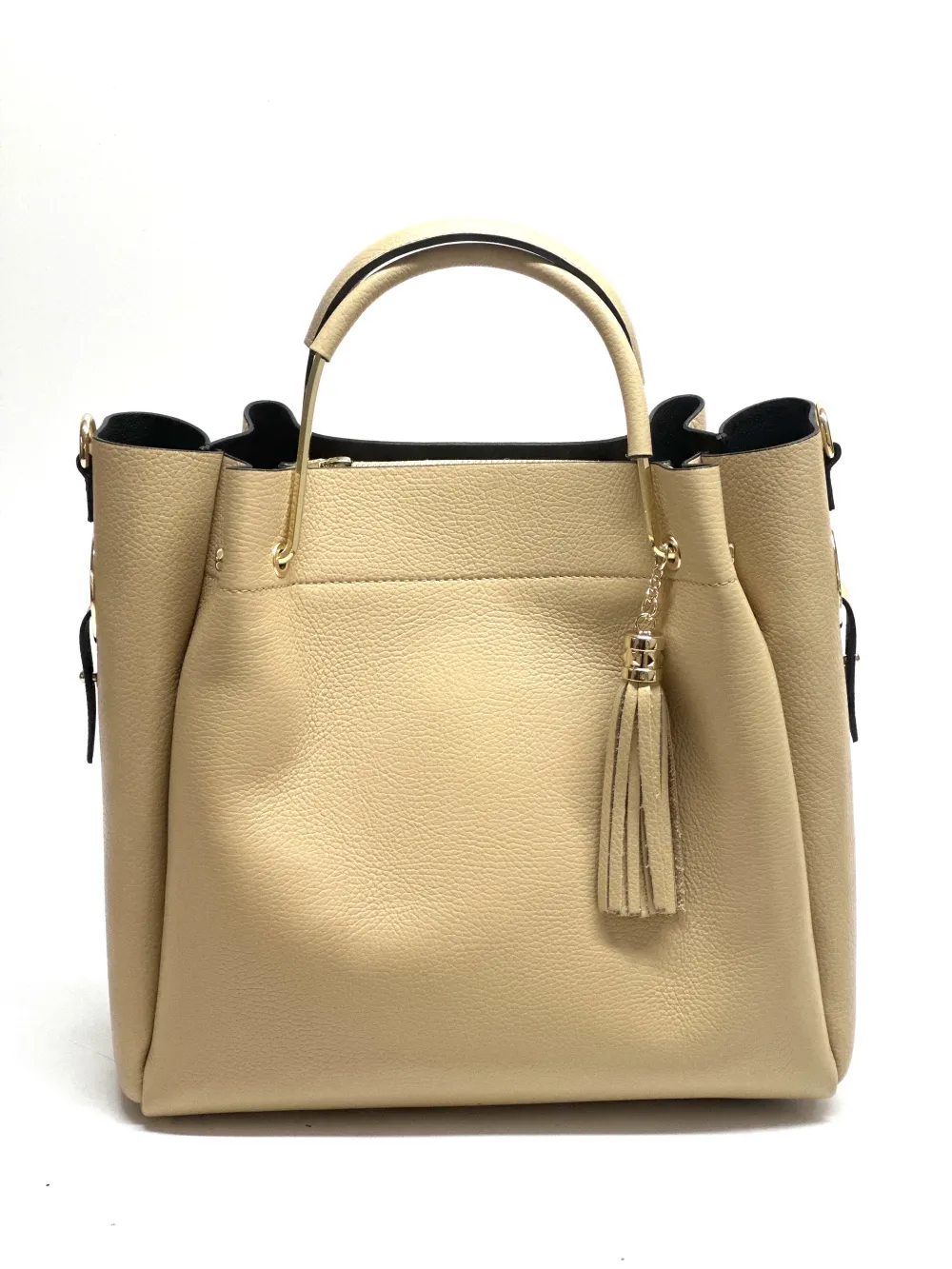 H5702 · Camel