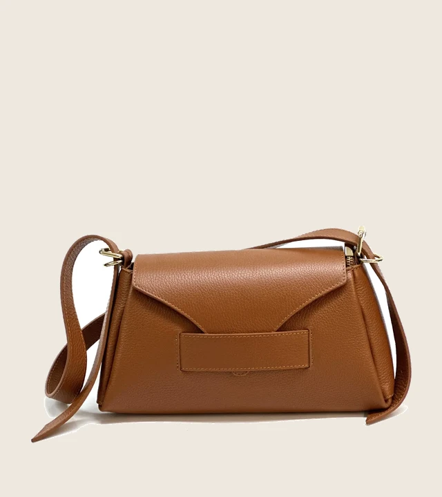 H585 · Dark tan