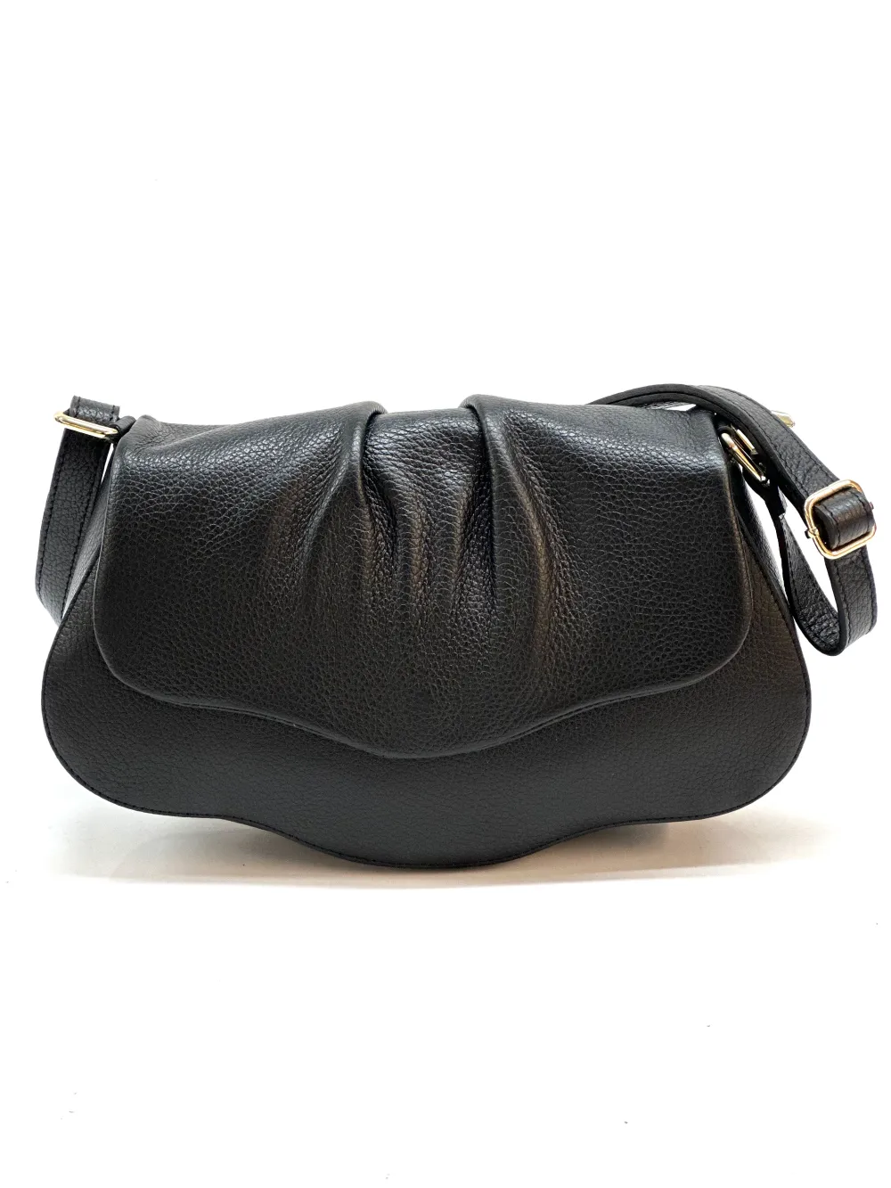 H587 · Black