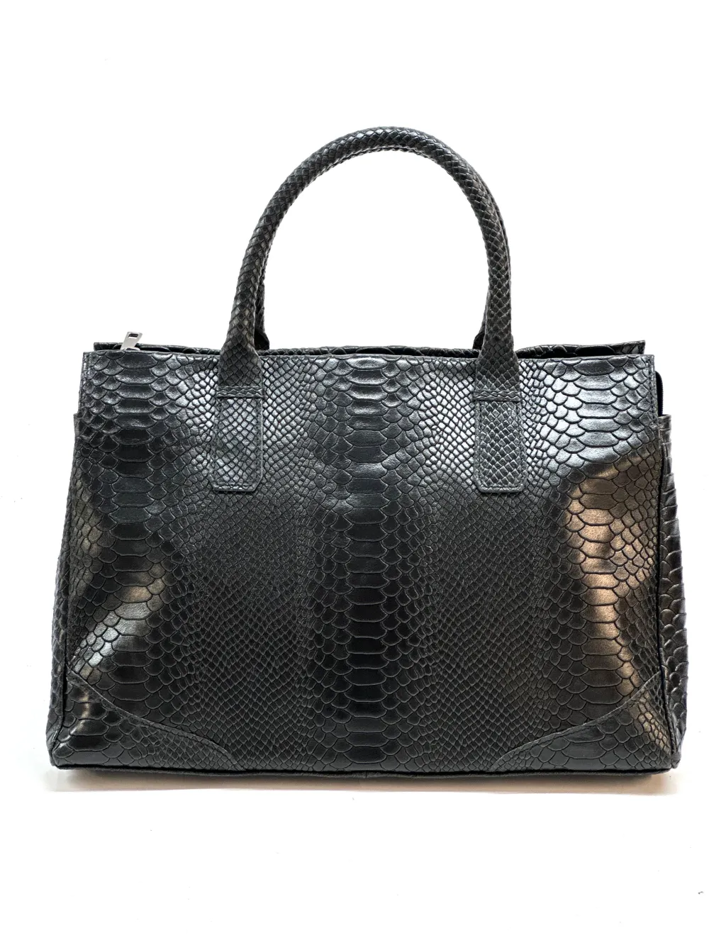 H6363 · Black
