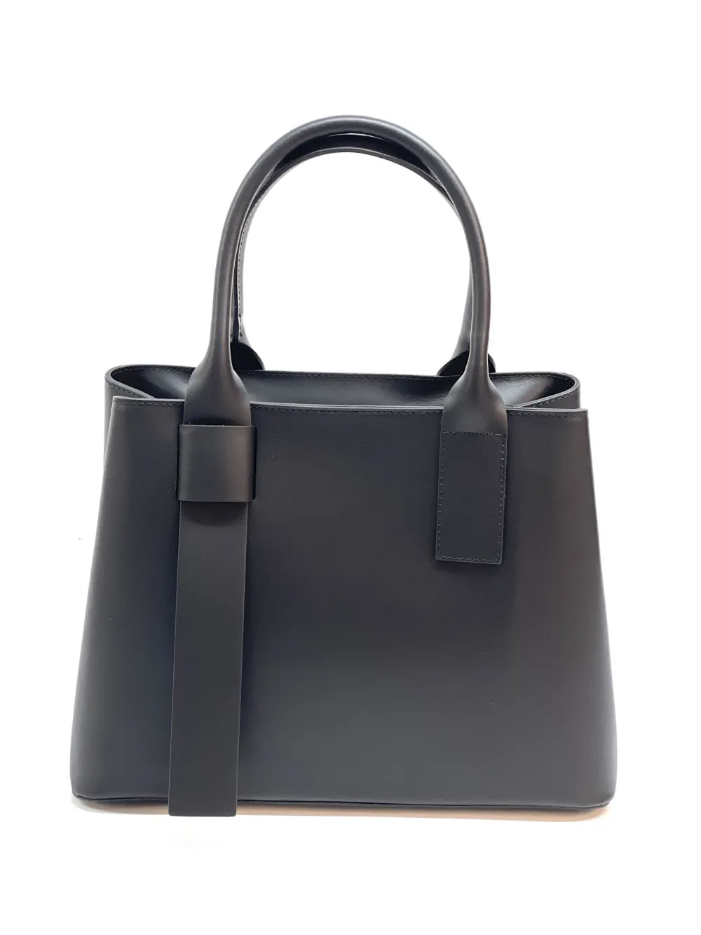 H6532 · Nero