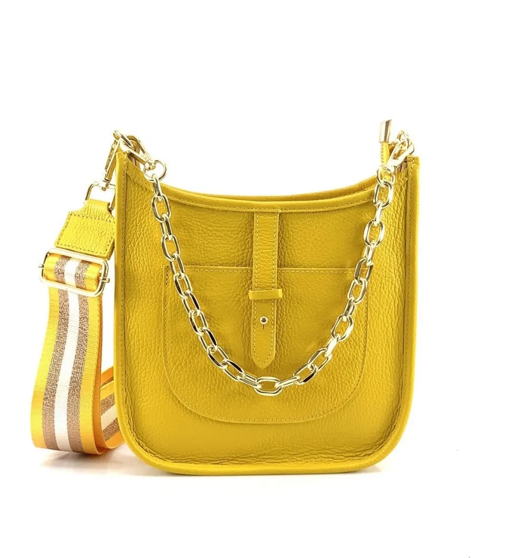 H823 · Yellow