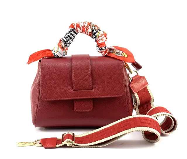 H6188 · Winter red