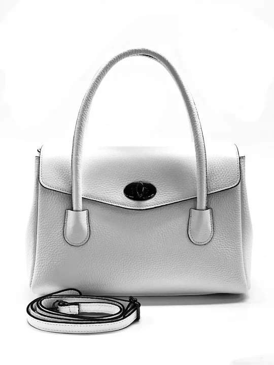 H6215 · White